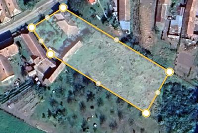 Casă cu 3 camere cu Teren 2000 Mp în Laslău Mare - 2