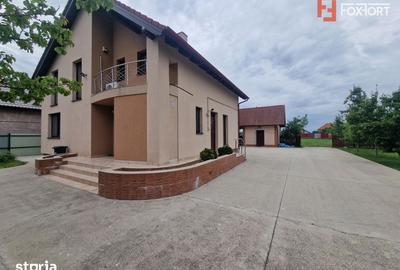 Casă cu 5 camere cu Teren 2543 Mp în Vest