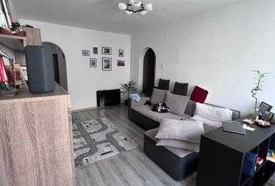 4 camere | semidecomandat | Gorjului | Moinesti - 2