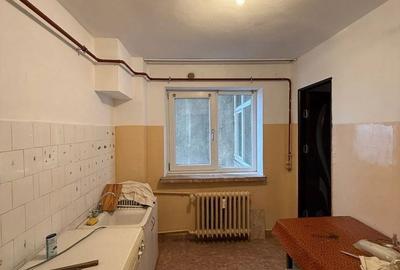 Apartament cu 3 camere decomandat în Calea București - 8