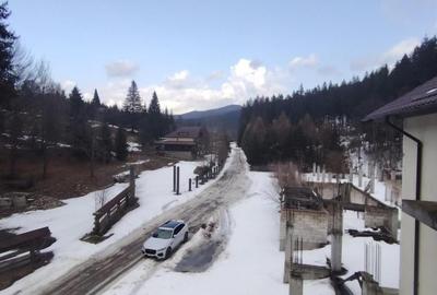 Casă cu 30 camere cu Teren 2639 Mp în Măneciu - 2