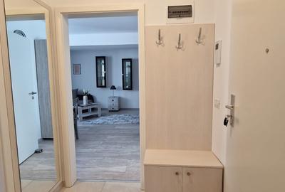 Apartament cu 2 camere decomandat, mobilat în Tractorul - 5