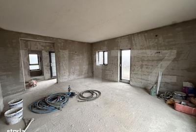 Apartament cu 4 camere decomandat în Stana - 14