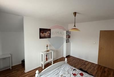 Casă cu 5 camere cu Teren 999 Mp în Bărăbanț - 22