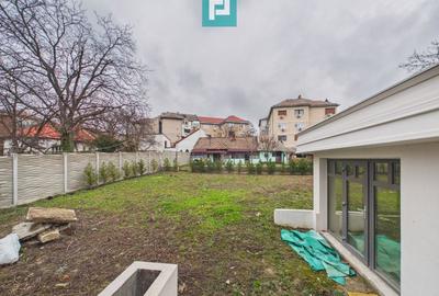 Casă individuală cu 10 camere cu Canalizare în Tipografilor - 28