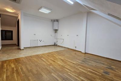 Închiriem birou in centrul Timisoarei 45mp-parter-360€ 48mp-mansardă înaltă-330€ Închiriem birou in centrul Timisoarei 45mp-parter-360€ 48mp-mansardă înaltă-330€ - 9