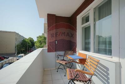 Apartament cu 3 camere, De Vanzare, tip U, etaj 1, Rogerius