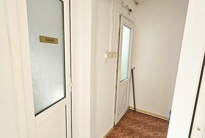 Spațiu comercial, de 75 mp, în Casa de Cultură - 5