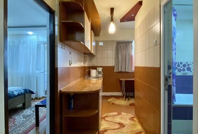 Garsonieră decomandată în Central - 2