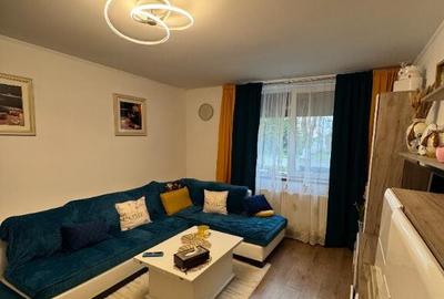 Vand apartament cu 3 camere decomandat - 1