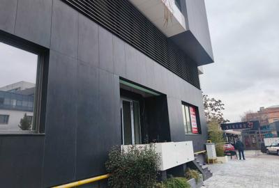 Spațiu comercial, de 90 mp, în Central - 6