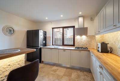 Casă individuală cu 7 camere cu Garaj în Brănești - 26