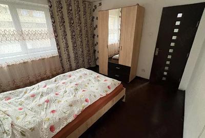 Apartament cu 3 camere decomandat în Petros - 3