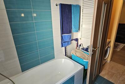 Apartament cu 3 camere semidecomandat în Central - 3
