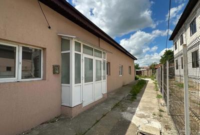 Casă cu 3 camere în Central - 2
