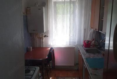 Apartament cu 4 camere semidecomandat în Petros - 3
