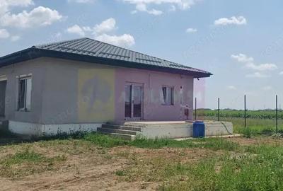 Casa noua parter, 4 camere, curte 400mp, Sabareni - 3