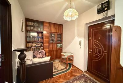 Apartament cu 2 camere decomandat în Central - 9