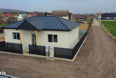 Casă cu 4 camere cu Teren 380 Mp în Hemeiuș