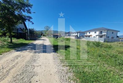 Teren Construcții intravilan de 500 mp, în Nord - 4