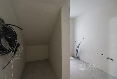 Case cuplate 5 camere si teren de 700 m2 in Feleacu - 16