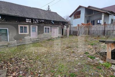 Casă cu 2 camere cu Teren 1200 Mp în Brănești - 1