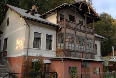 Casă cu 10 camere cu Teren 845 Mp în Vatra Dornei