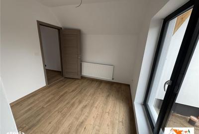 Casă cu 4 camere în Central - 17