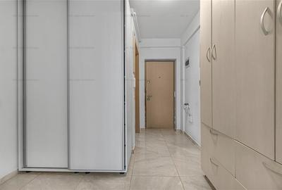 Apartament cu 2 camere semidecomandat, mobilat în Tractorul - 7