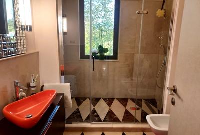 CLUB SNAGOV-VILA SUPERBA, TOTAL PRIVACY,FINISAJE LUX,CURTE 2000  MP,565000 EURO - 23