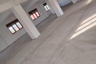 Spațiu comercial, de 180 mp, în Central - 6