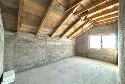 Duplex cu 4 camere cu Canalizare în Sânmihaiu Român - 6