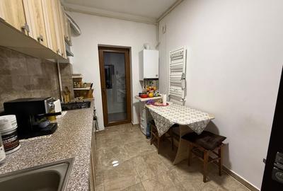 Apartament cu 2 camere decomandat, mobilat în Gorjului