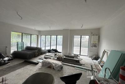 Spatiu comercial de 62 m2 cu terasa de 52 m2 in Borhanci - 4