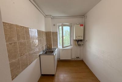 Apartament 2 camere, semidecomandat - 14