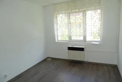 De vanzare garsoniera in Noua etaj 1 - 3