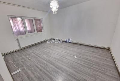 Apartament cu 3 camere în 9 Mai - 1