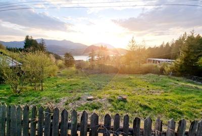 Teren cu vedere la Muntele Ceahlau - 15