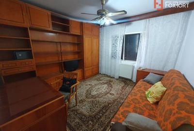 Apartament cu 3 camere decomandat, mobilat în Steaua - 12