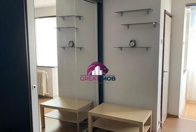 Inchiriez garsoniera in Piata muncii ( 8) Dana - 4