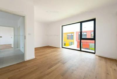 Casă cu 4 camere cu Canalizare în Central - 12