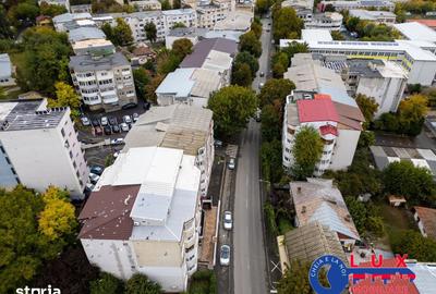 Apartament cu 3 camere decomandat în Babadag - 3