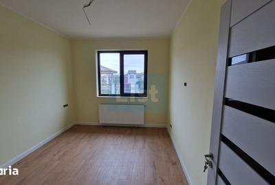 Casă cu 4 camere cu Teren 476 Mp în Recea - 2