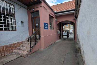 Spațiu comercial, în Central - 3