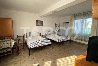 Casă cu 10 camere cu Teren 499 Mp în Paltin - 10