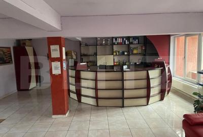 Spatiu comercial de inchiriat, 5 incaperi, 328 mp, zona-Spit - 1