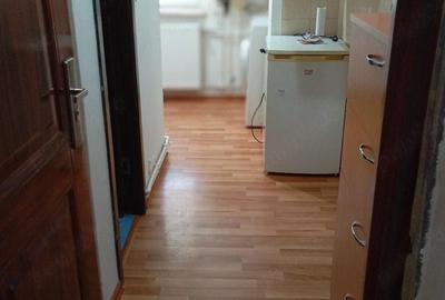 Garsonieră decomandată în Rovine - 2