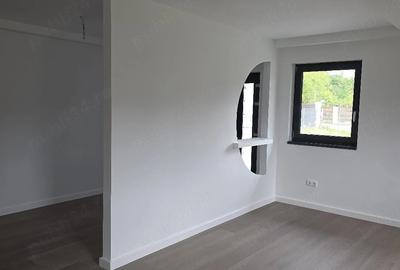 Casă cu 4 camere cu Teren 1200 Mp în Tăuții-Măgherăuș - 8