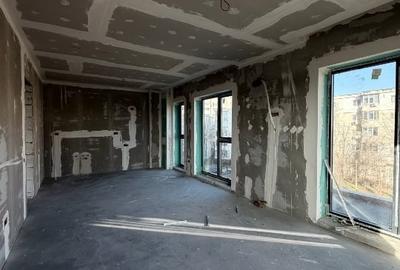 Apartament cu 2 camere semidecomandat în Faleza Nord - 4