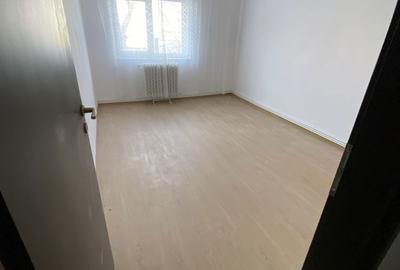 Garsonieră decomandată în Central - 3